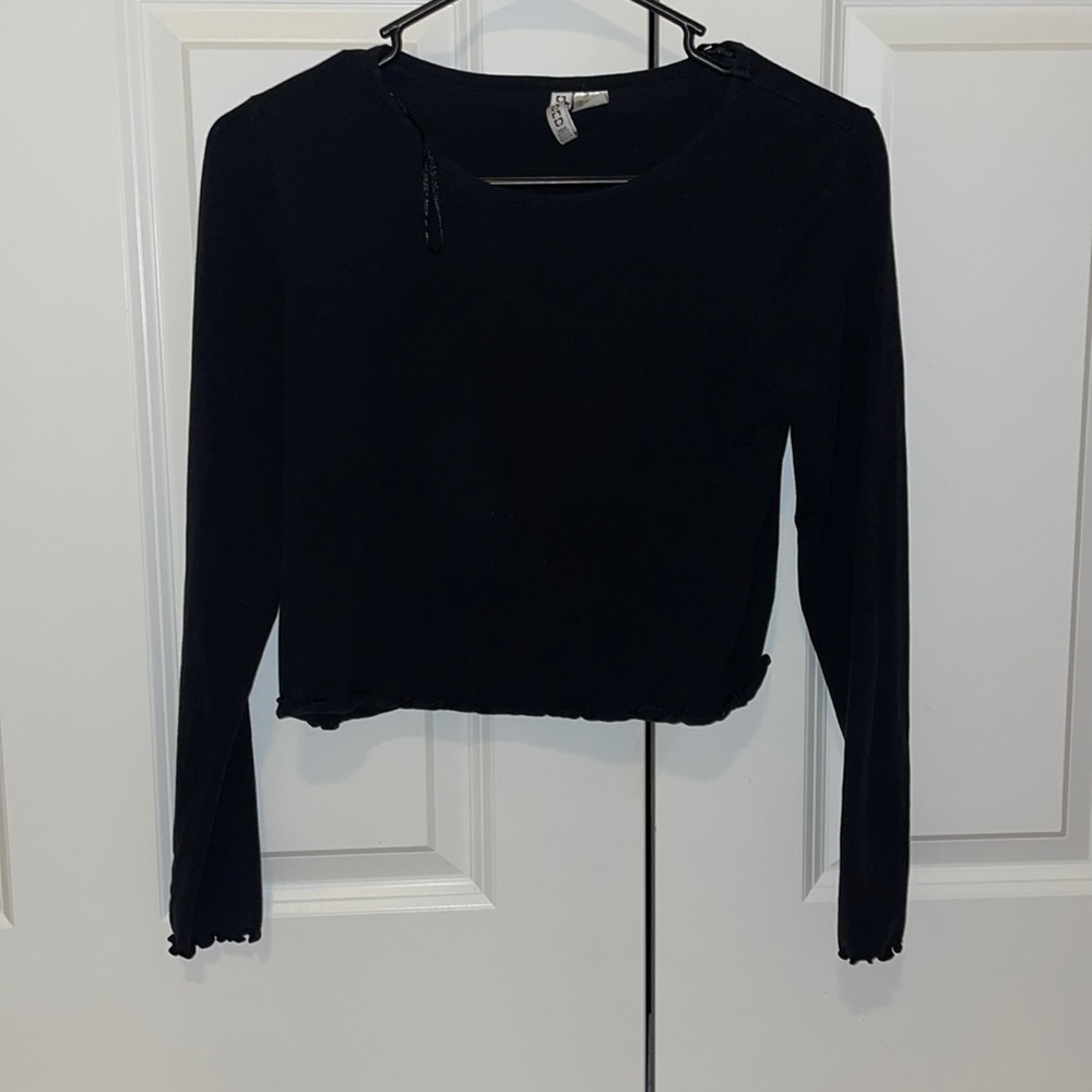 H&M ruffled top